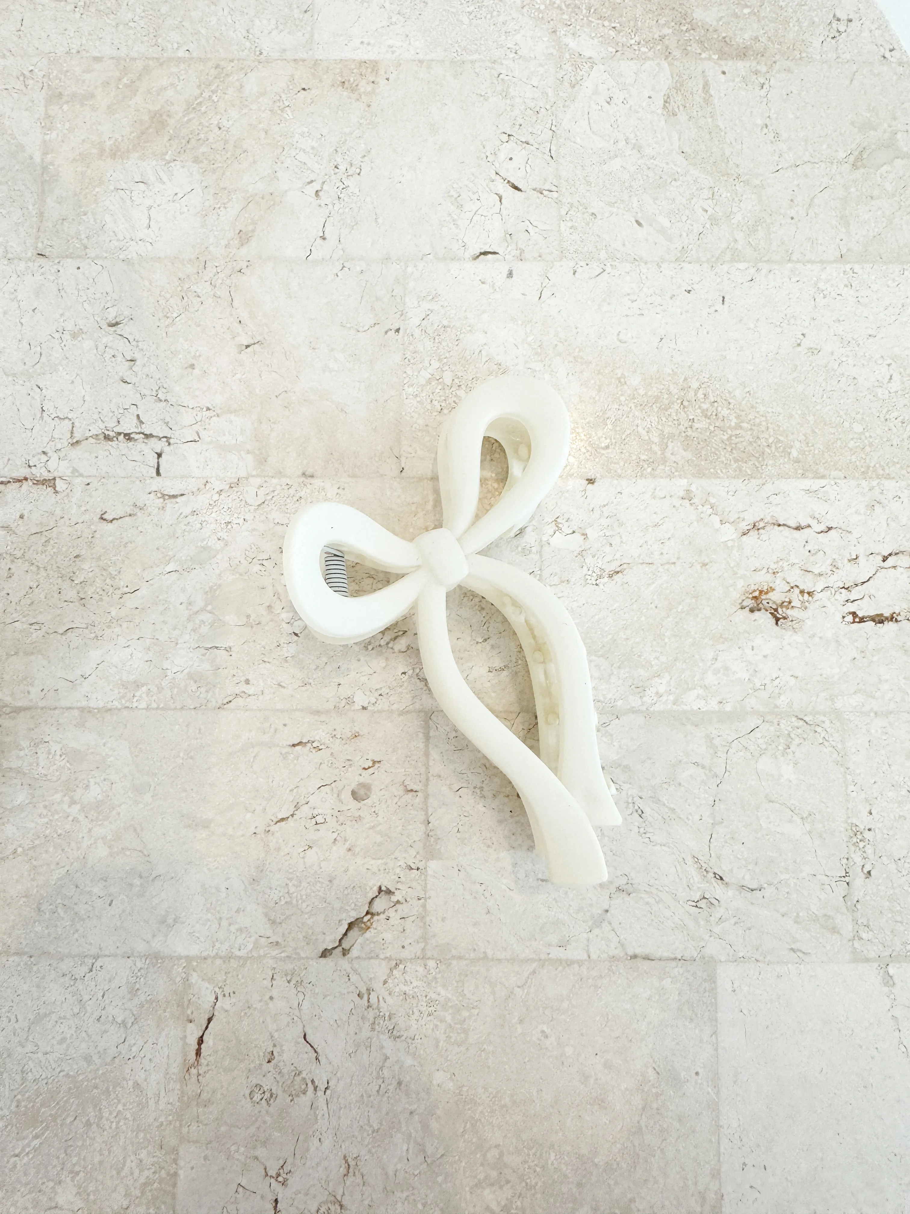 Bow Clip - Matte Cream